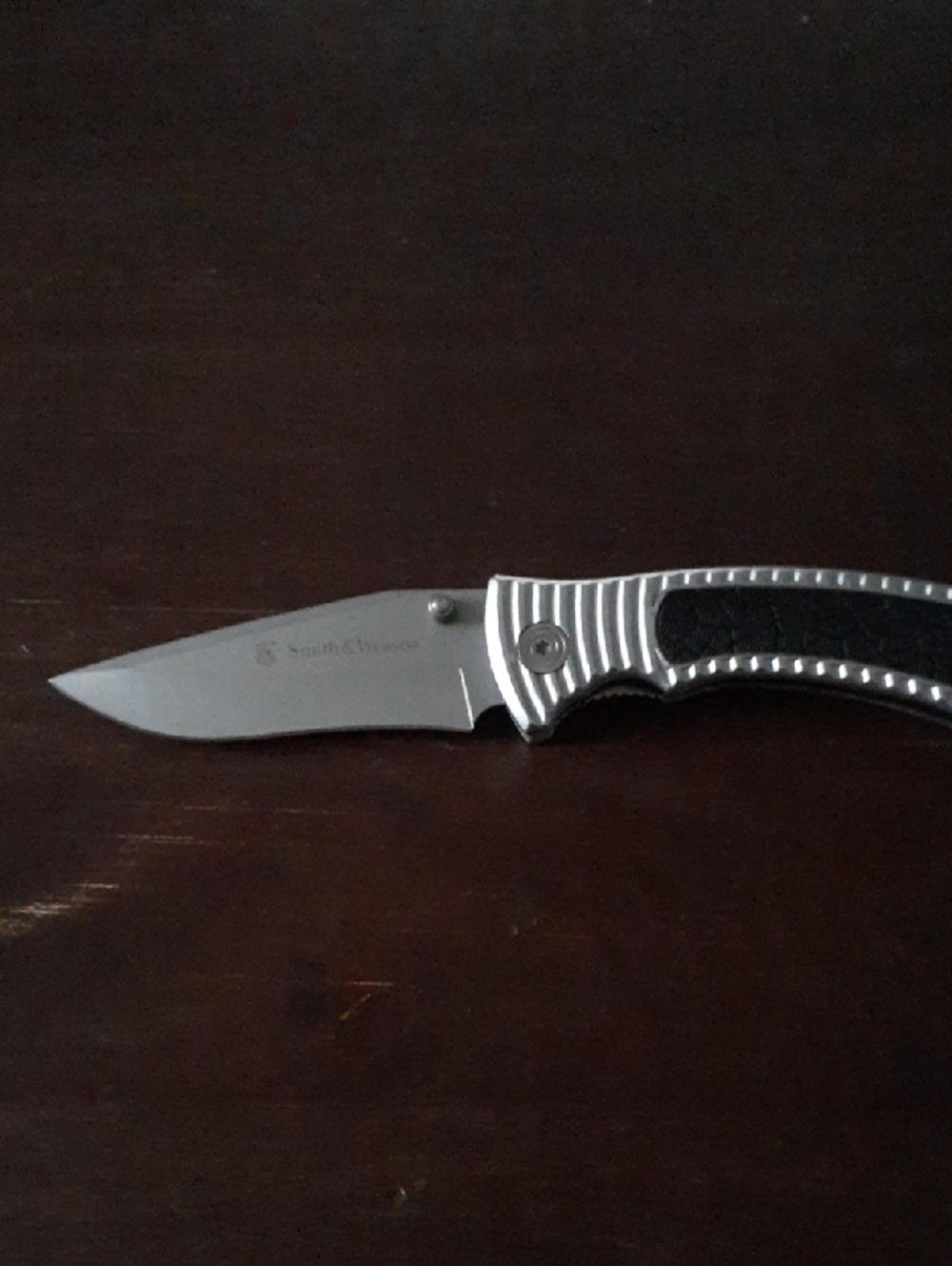 Smith & Wesson Pocket Knife - Picture 4 of 7